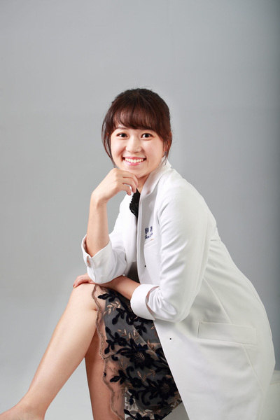 謝依蒨